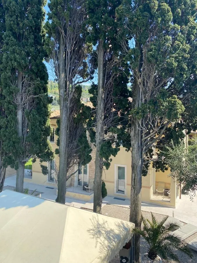 Hotel Baia Dei Pini Torri Del Benaco