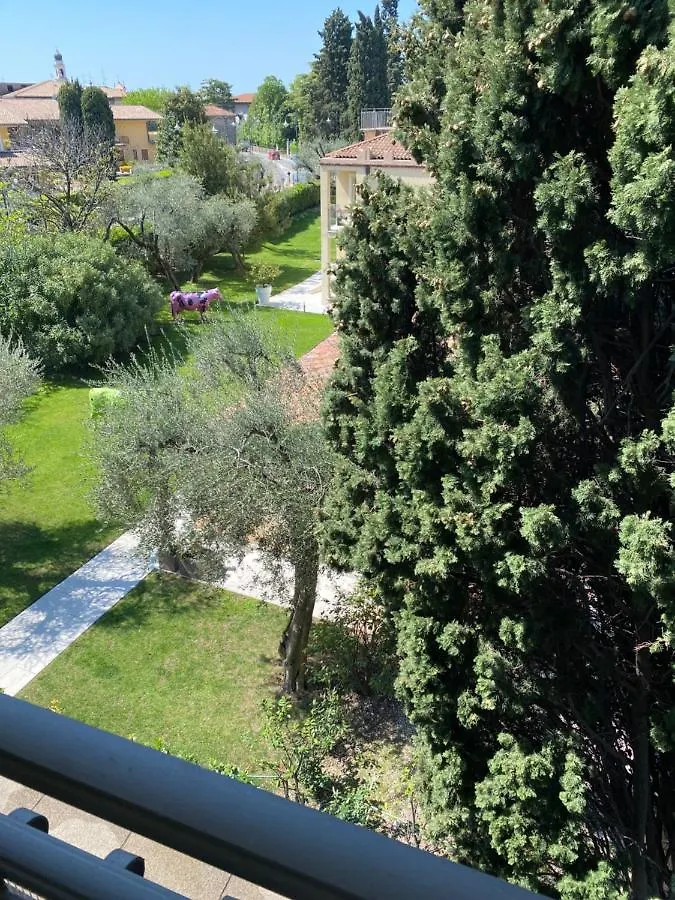 Hotel Baia Dei Pini Torri Del Benaco