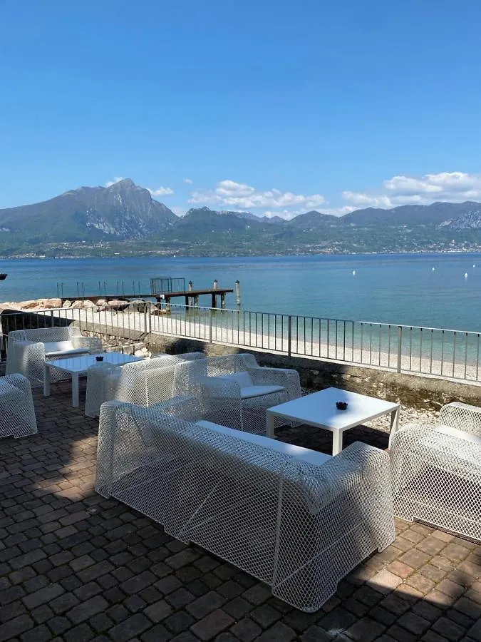 Hotel Baia Dei Pini Torri Del Benaco
