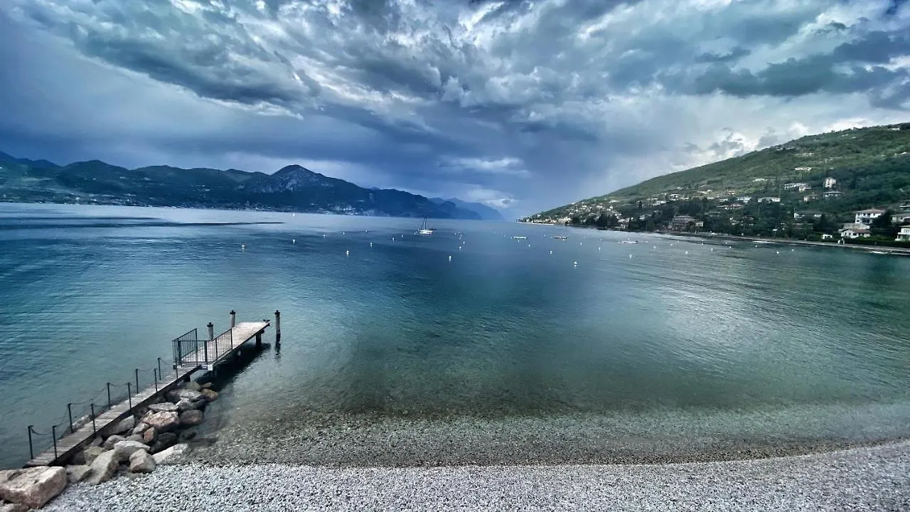 Hotel Baia Dei Pini Torri Del Benaco Italy