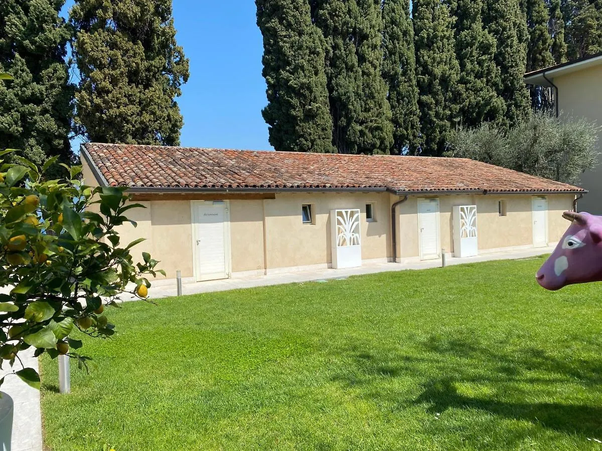 Hotel Baia Dei Pini Torri Del Benaco