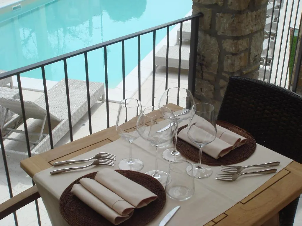 Hotel Baia Dei Pini Torri Del Benaco Italy